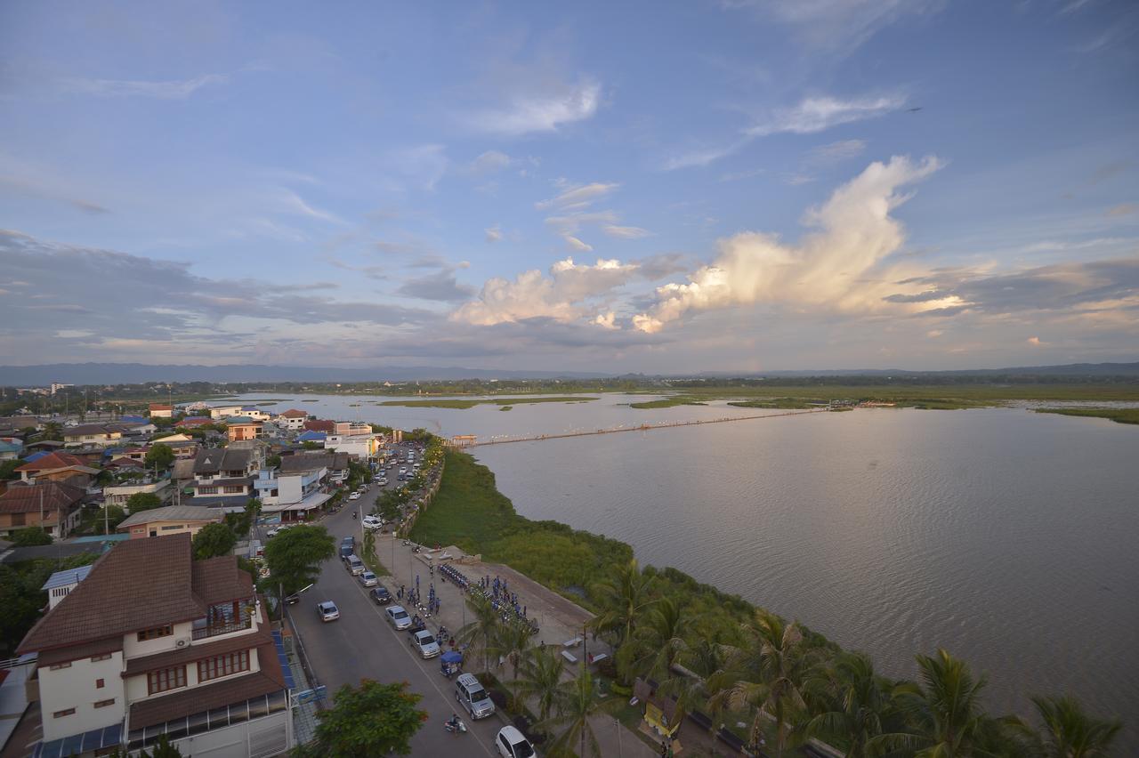 Phuglong Hotel Phayao Exteriör bild